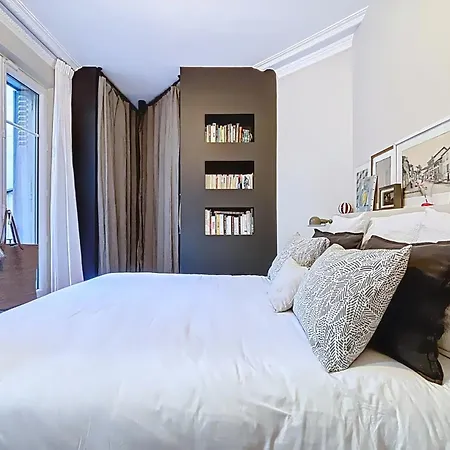 Apartment Designer Near Sacre-coeur *